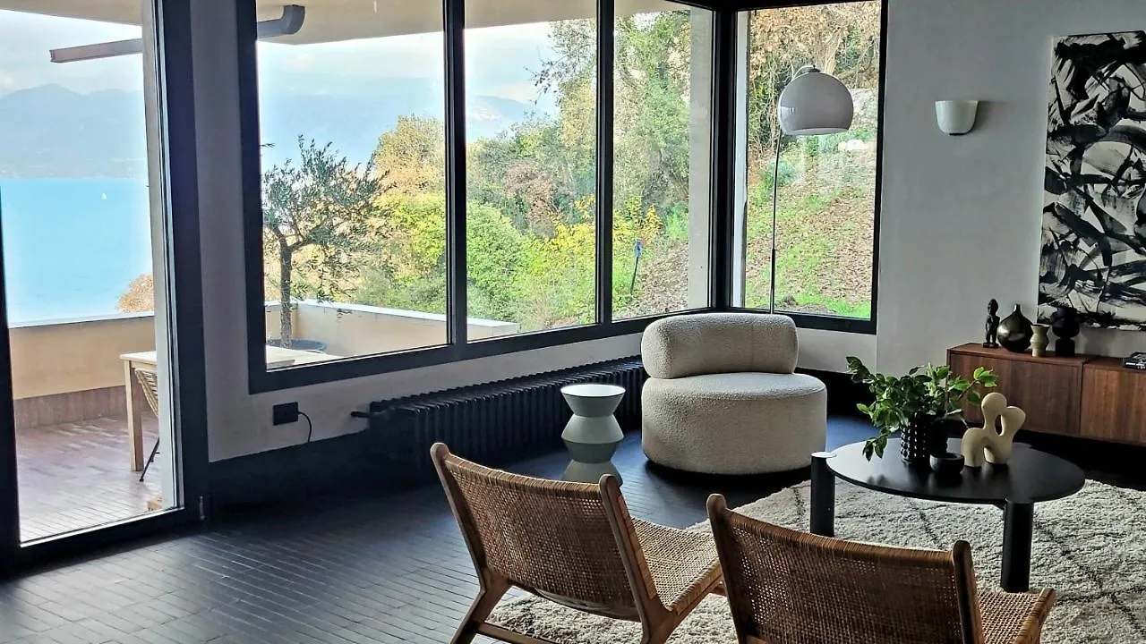 La Maison Sur Mer Torri Del Benaco 0*,