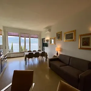 Apartment Wonderful View With Pool With Breakfast Gardasee, Torri Del Benaco