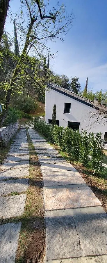 La Maison Sur Mer Torri Del Benaco 0*,